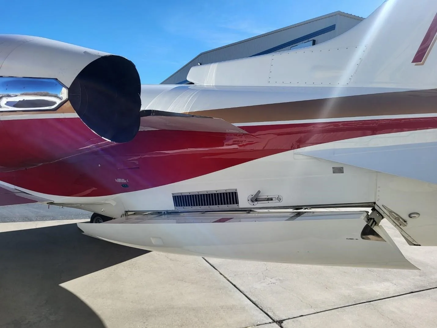 Exterior view of a 1994 LEARJET 31A, N37BM.