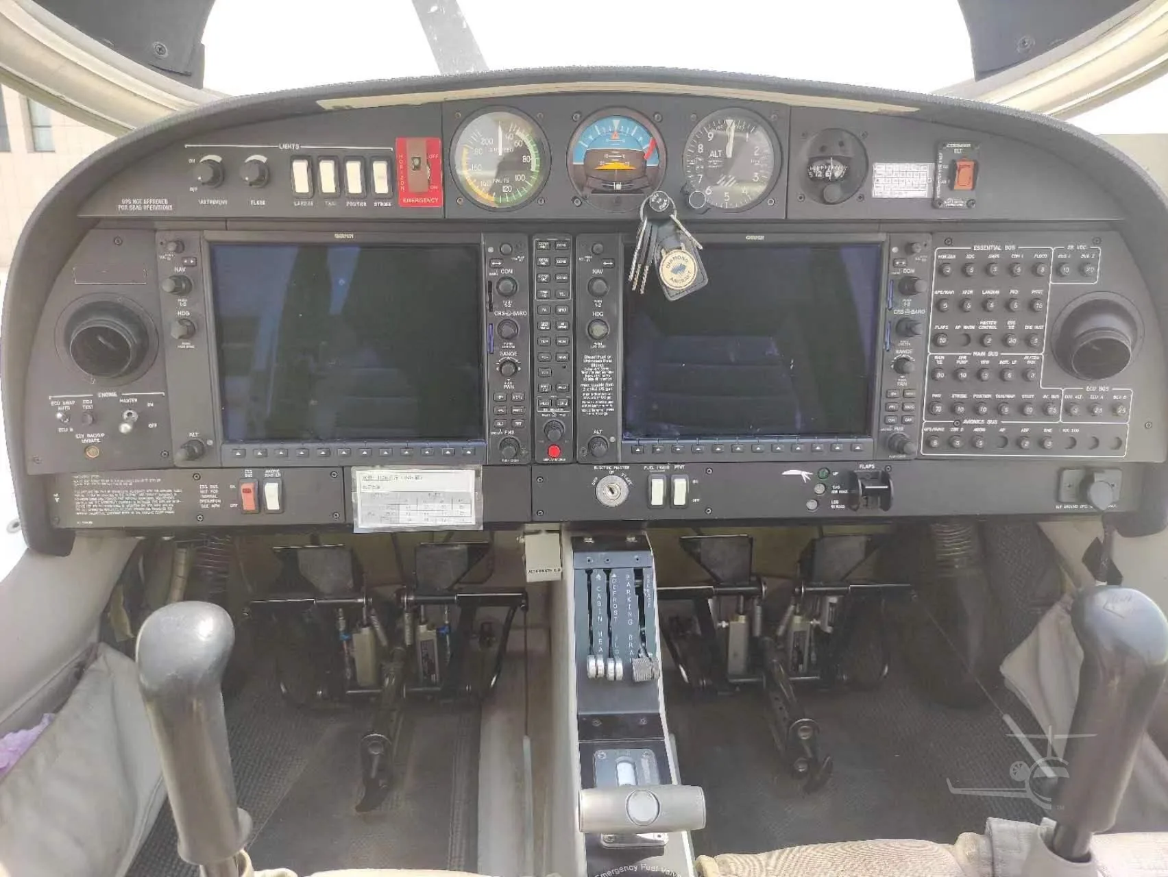 B-0207 - 2014 Diamond DA40 D