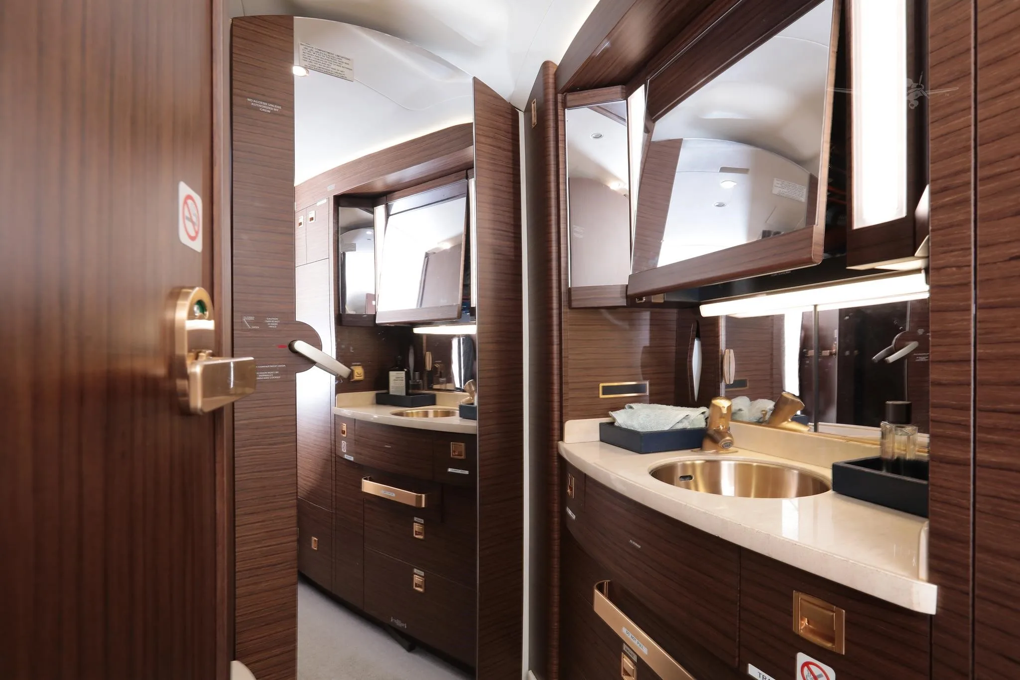 Cabin interior of a 2018 DASSAULT FALCON 8X.