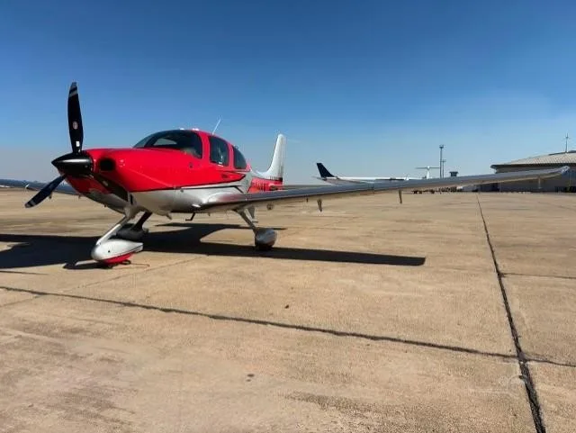 Z-hbw - 2019 Cirrus SR22 G6