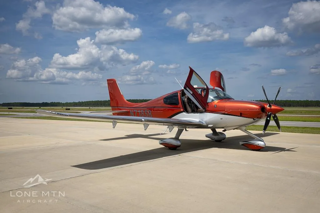 Exterior view of a 2017 Cirrus SR22T G6 GTS.