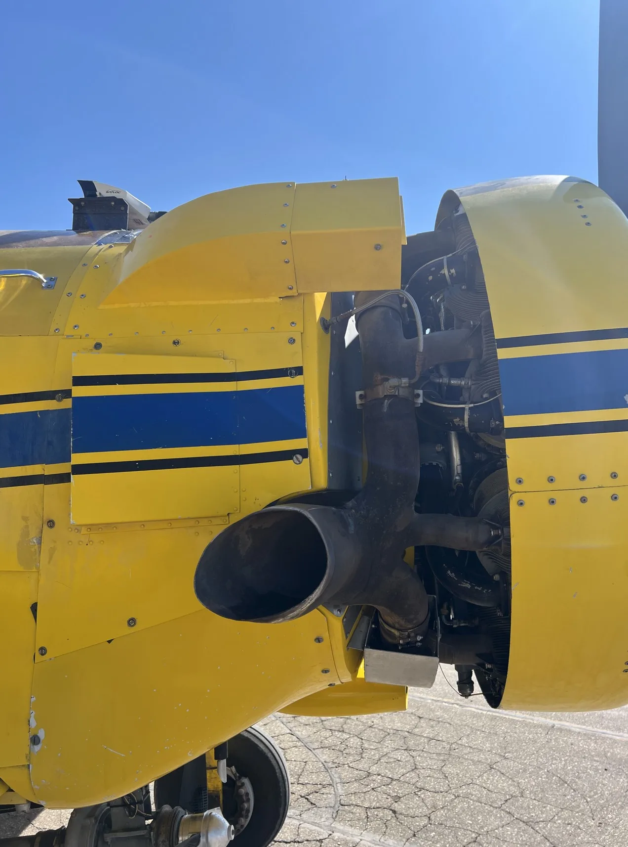 Exterior view of a 1990 Air Tractor AT-401, N4513W.