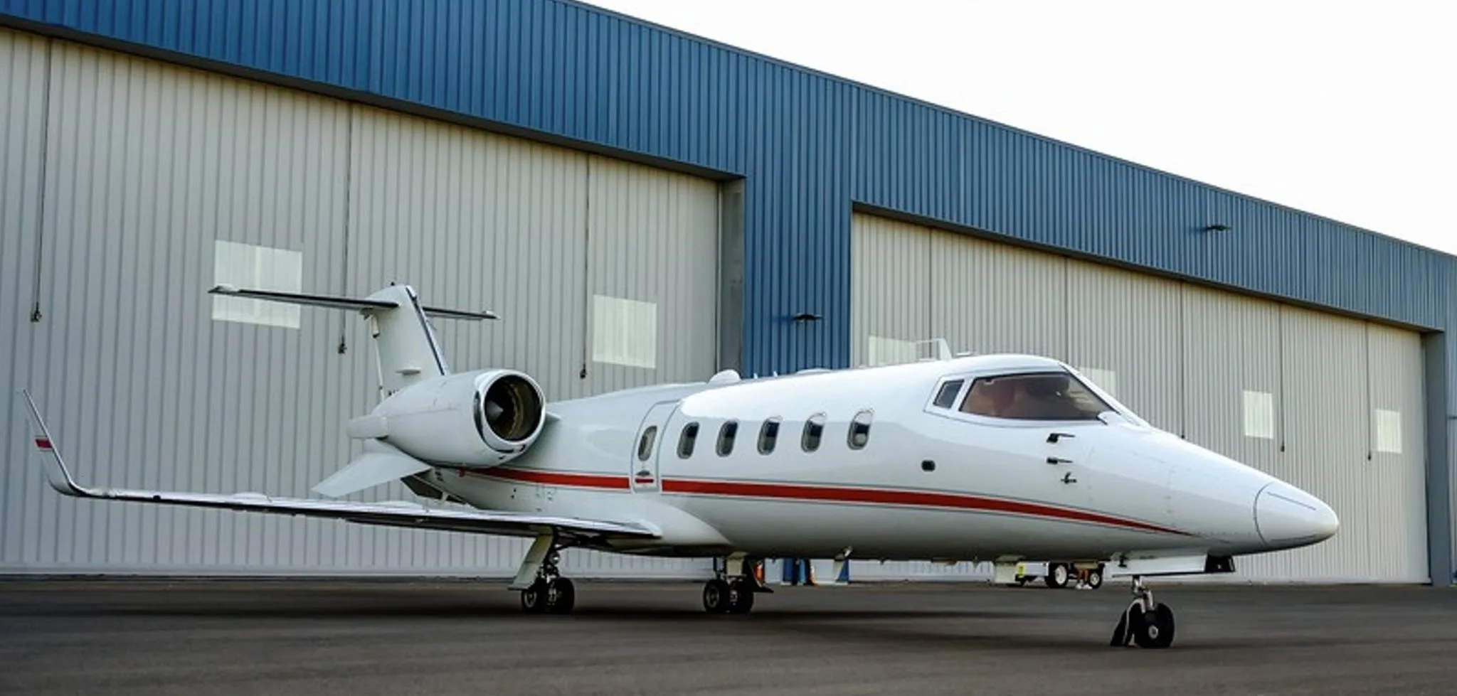 Exterior view of a 2011 LEARJET 60XR, N357LA.