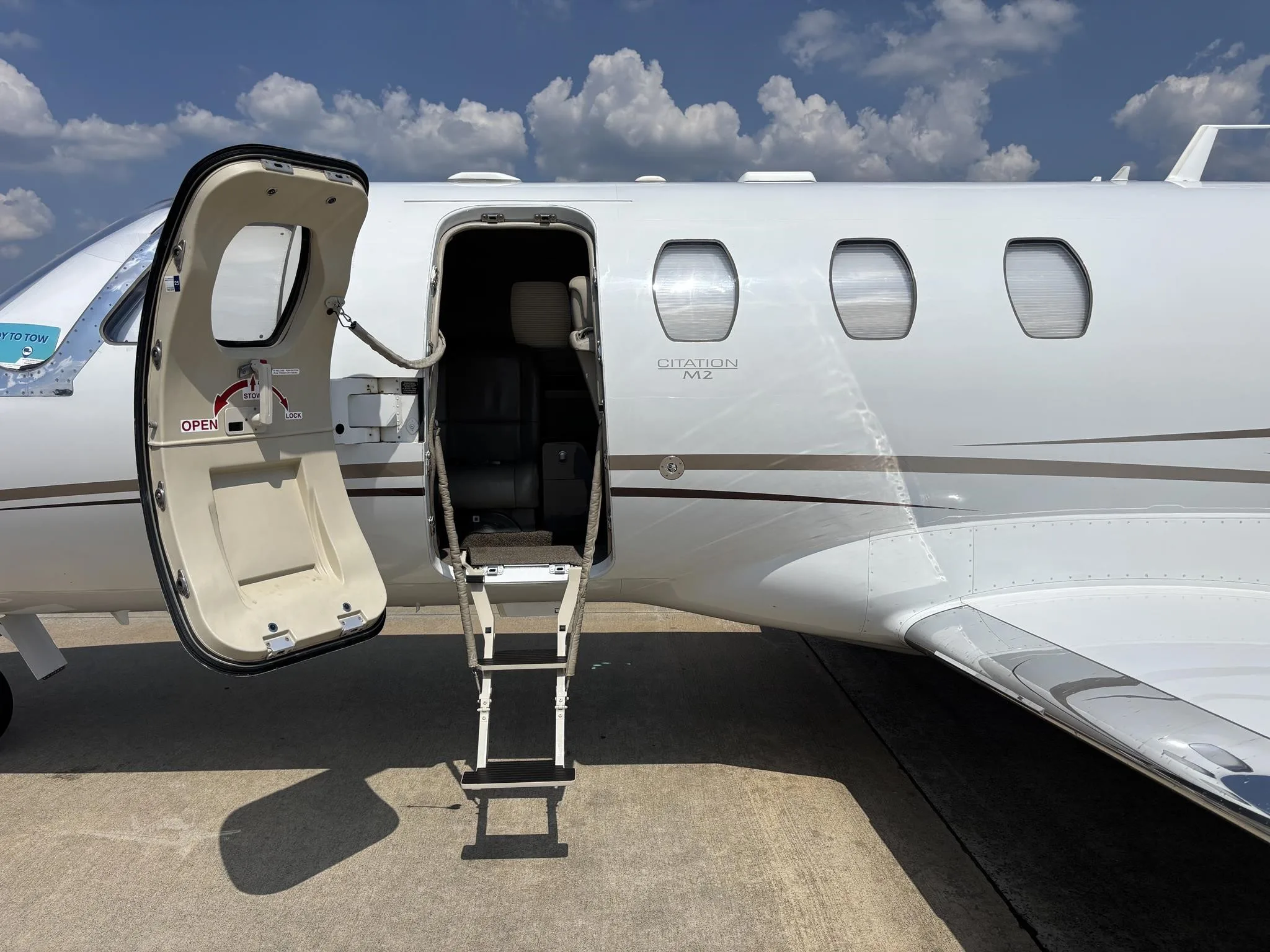Exterior view of a 2015 CESSNA CITATION M2, N78TJ.