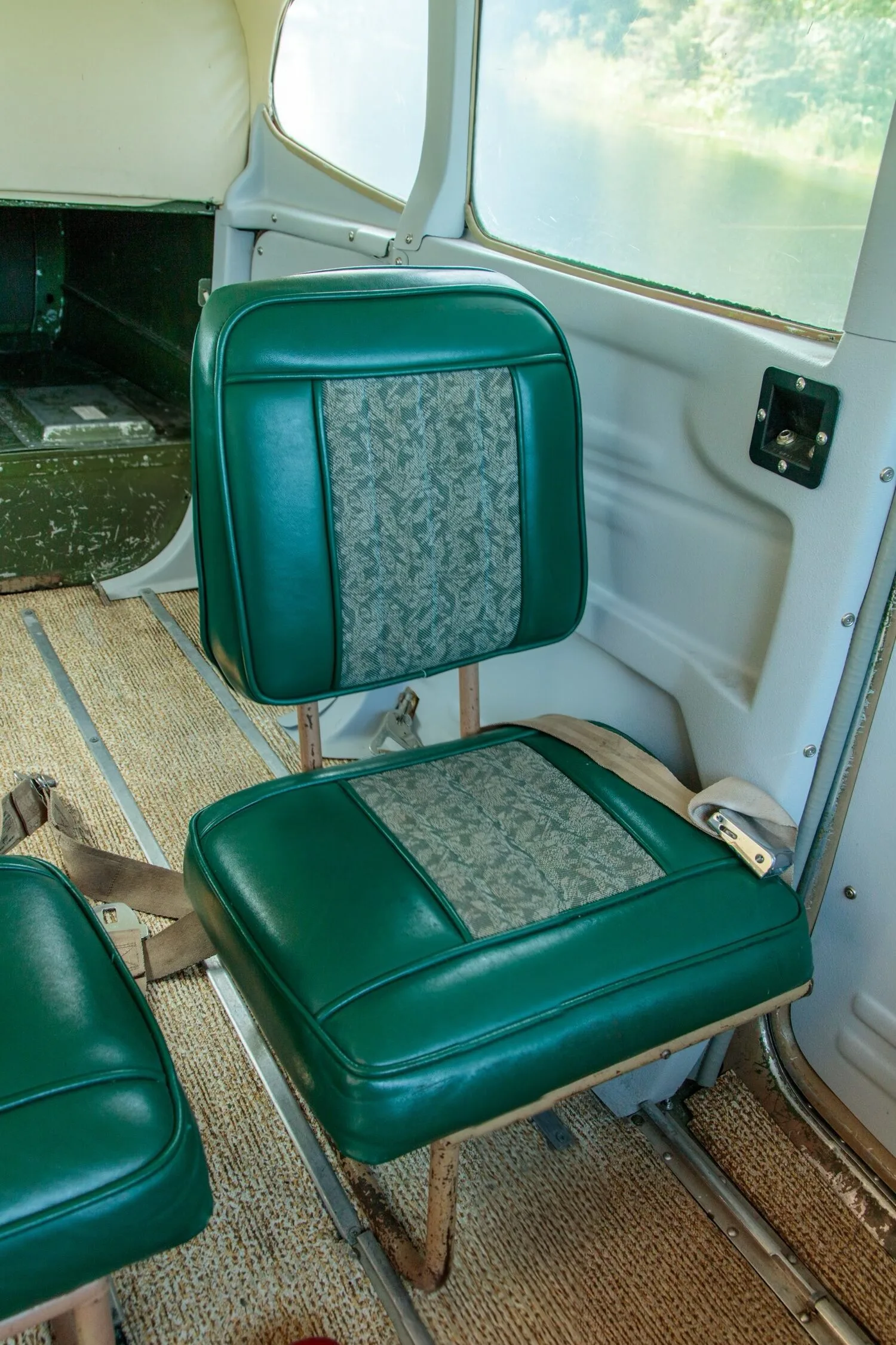 Cabin interior of a 1969 Cessna Skywagon 180.