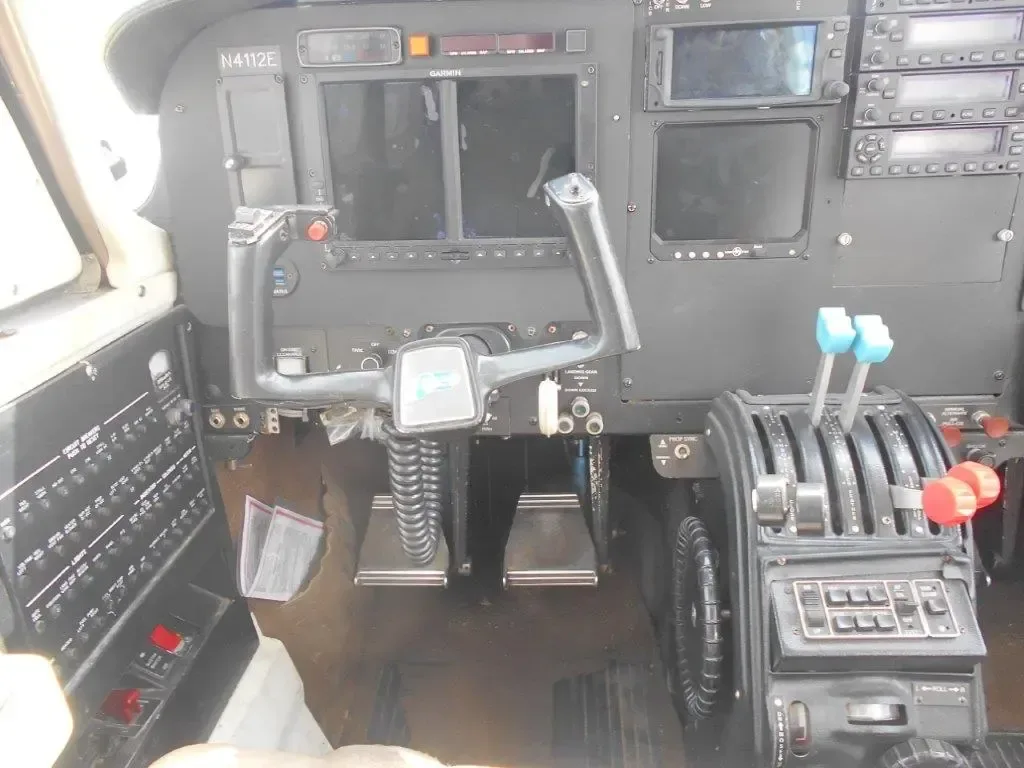 Cockpit and instrument panel of a 1985 Piper Chieftain.