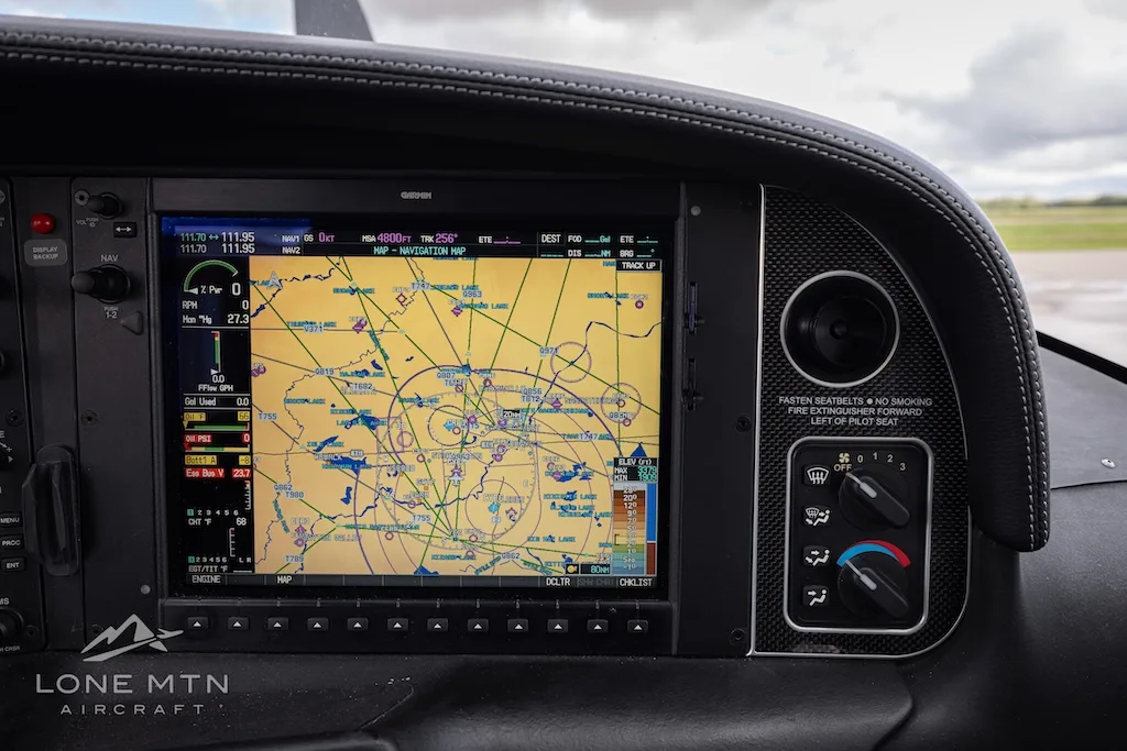 Avionics suite of a 2009 Cirrus SR22 G3 Turbo GTS.