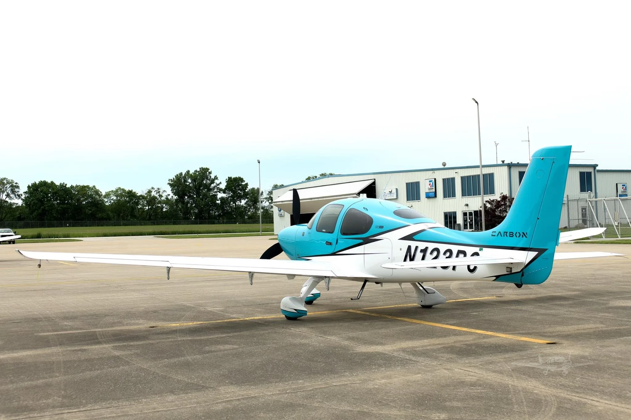 Marketing image of a 2020 CIRRUS SR22-G6 TURBO.