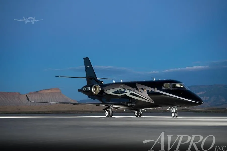 Exterior view of a 2002 GULFSTREAM G200, N597RB.