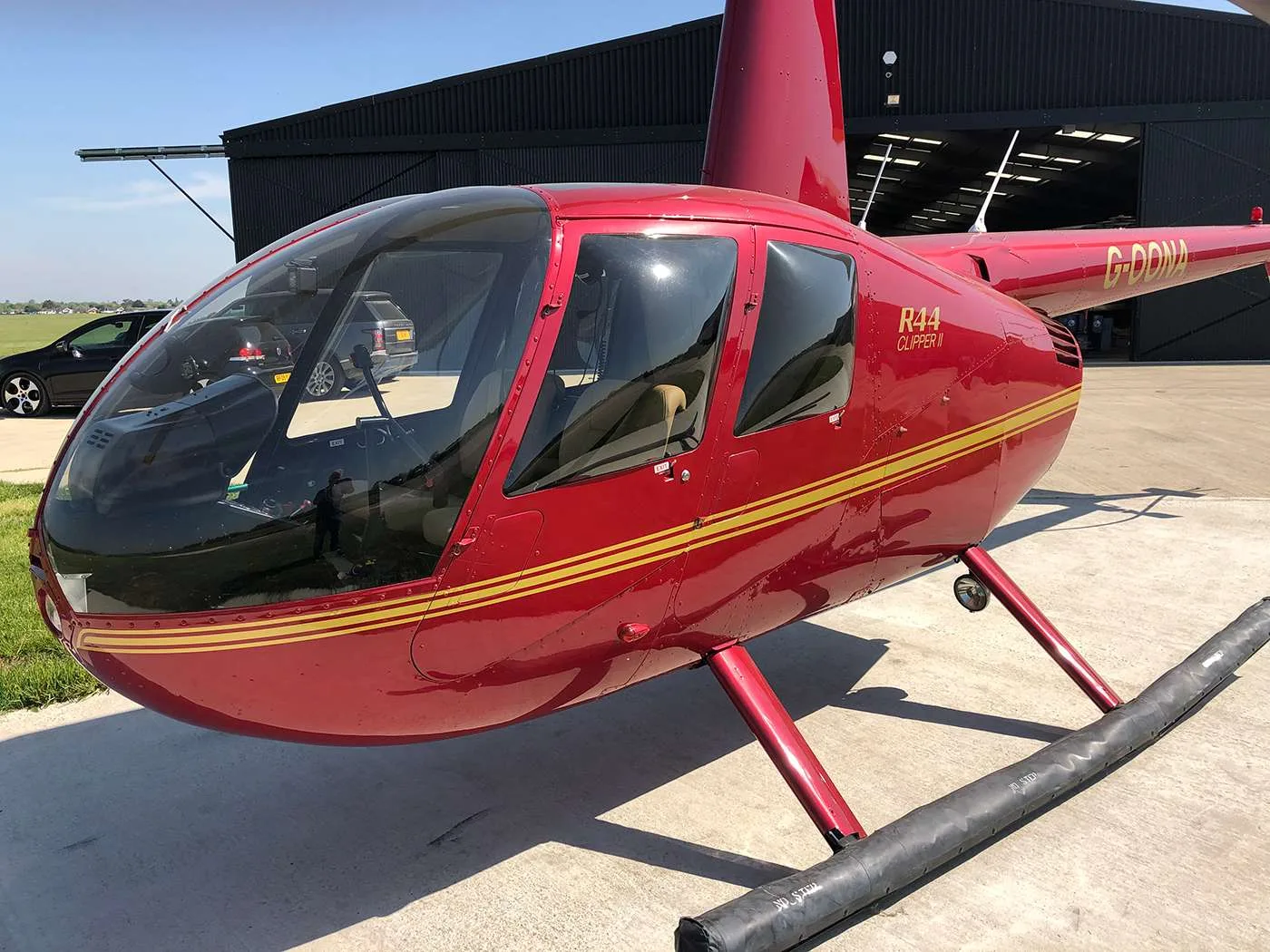 Exterior view of a 2005 Robinson R44 Raven II Clipper.