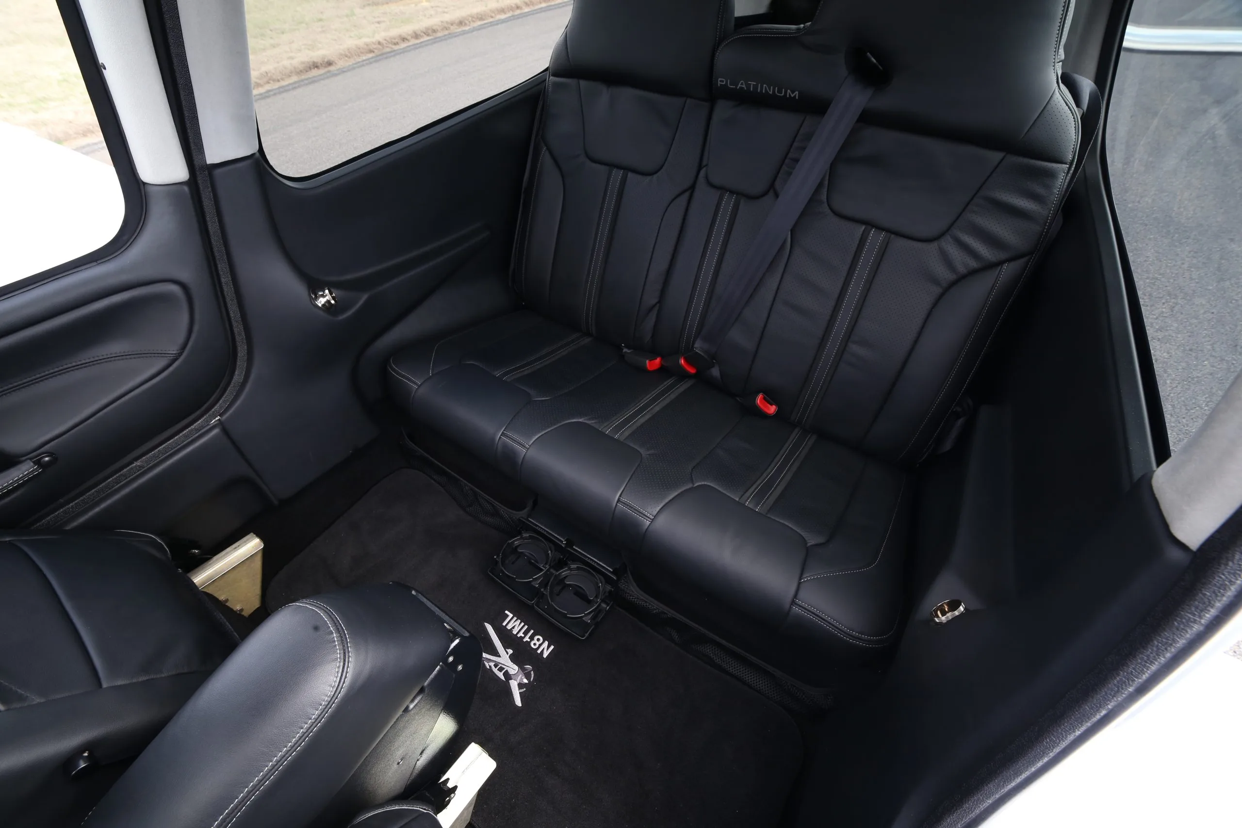 Cabin interior of a 2015 Cirrus SR22 G5 TURBO.