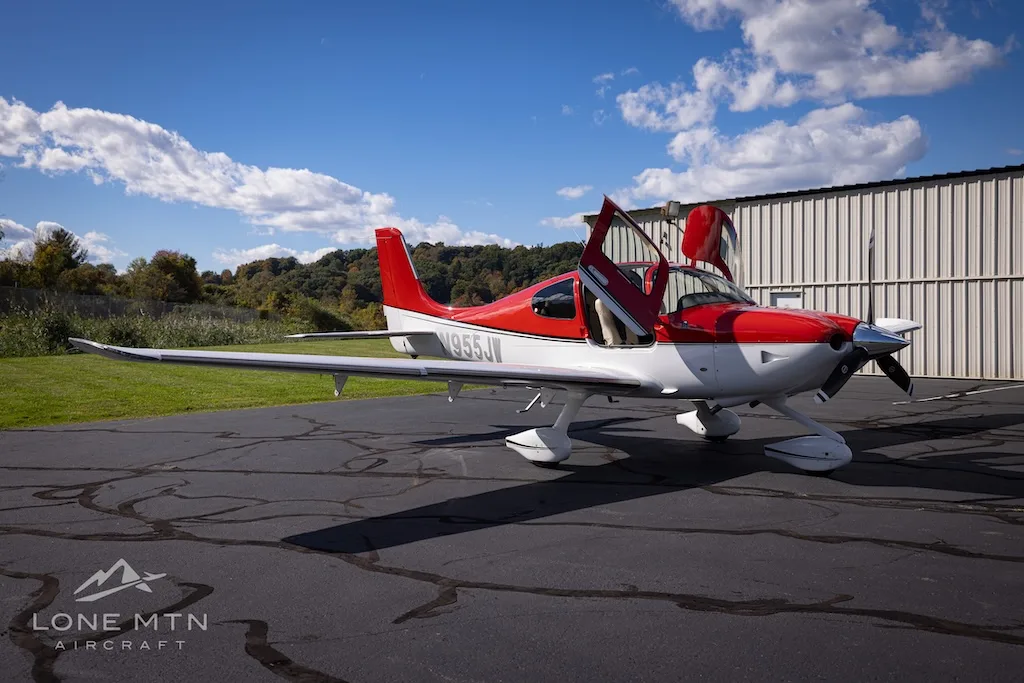 2017 Cirrus SR22 G6