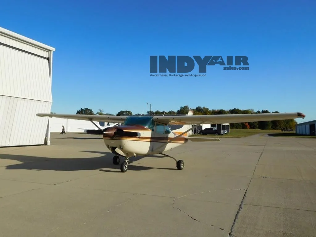 Exterior view of a 1980 Cessna 182RG- N4688S Aircraft.