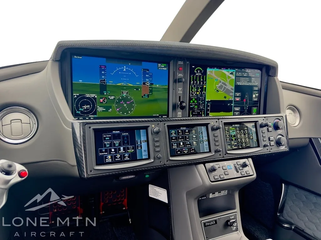 Cockpit and instrument panel of a 2020 Cirrus SF50 G2 Vision Jet.