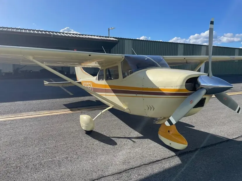Exterior view of a 1977 Cessna 172N Skyhawk.