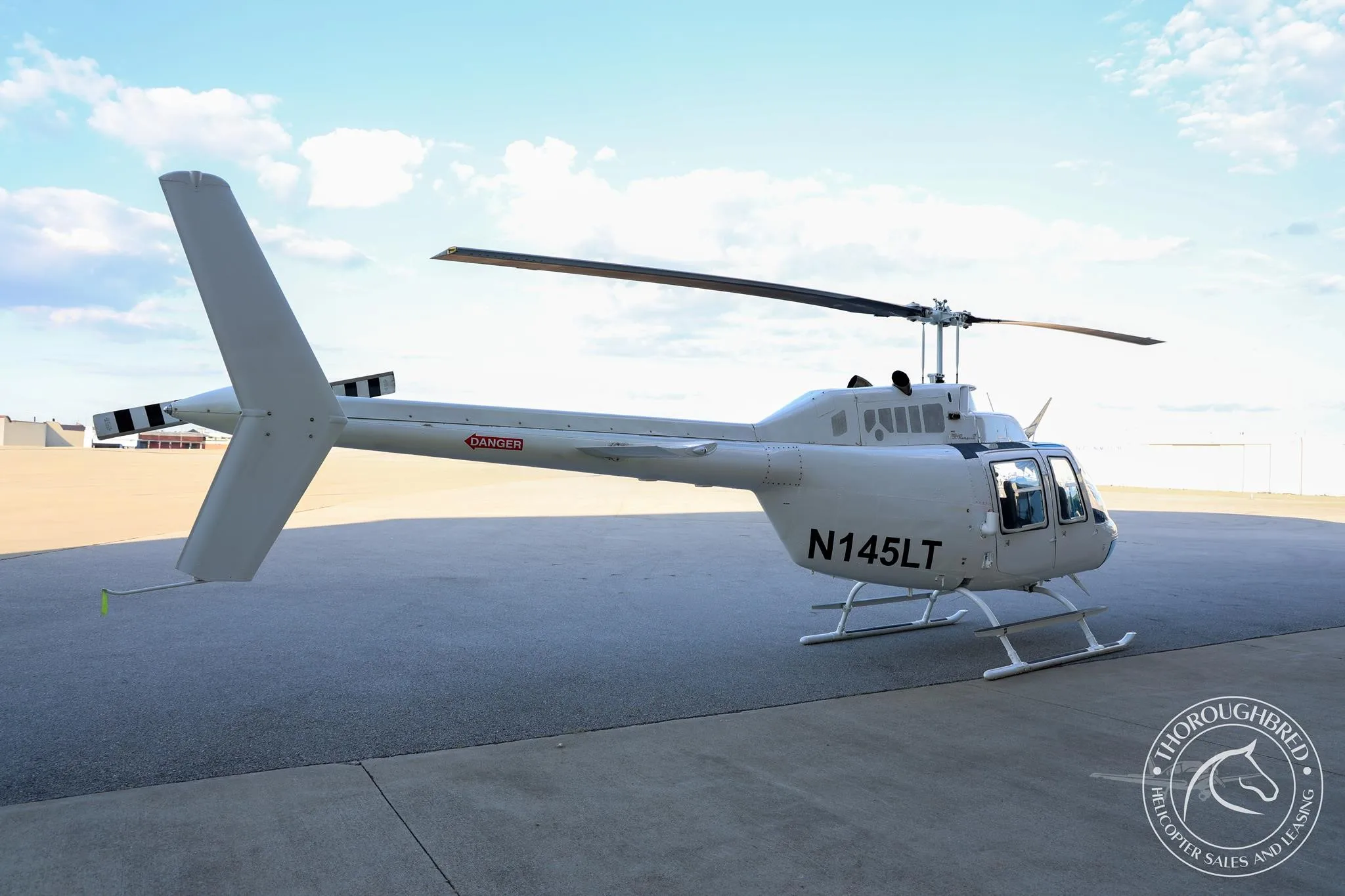 Exterior view of a 1975 BELL 206B II, N145LT.
