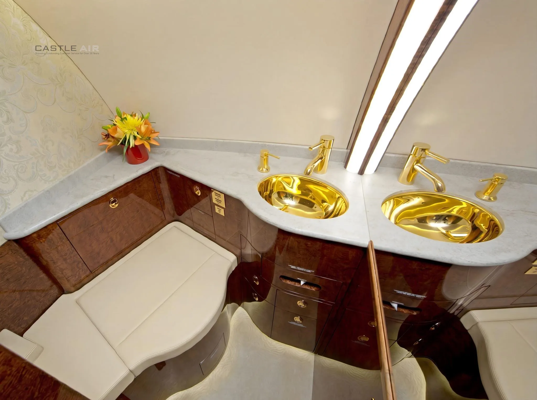 Cabin interior of a 2013 BOMBARDIER GLOBAL 6000.