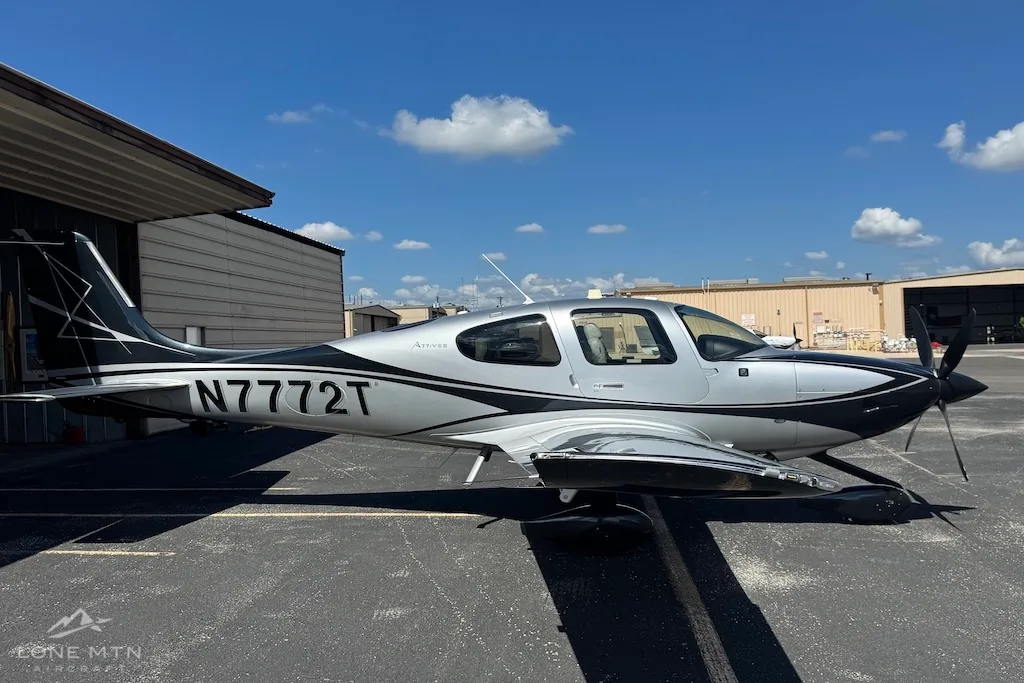 Exterior view of a 2022 Cirrus SR22T G6 GTS, N7772T.