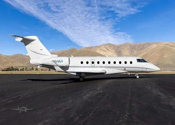 Exterior view of a 2014 Gulfstream, N59EP.