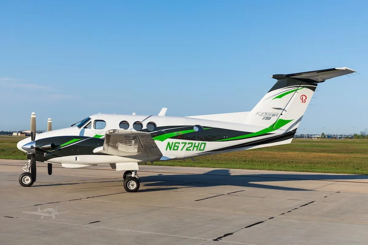 Exterior view of a 1981 BEECHCRAFT KING AIR F90.