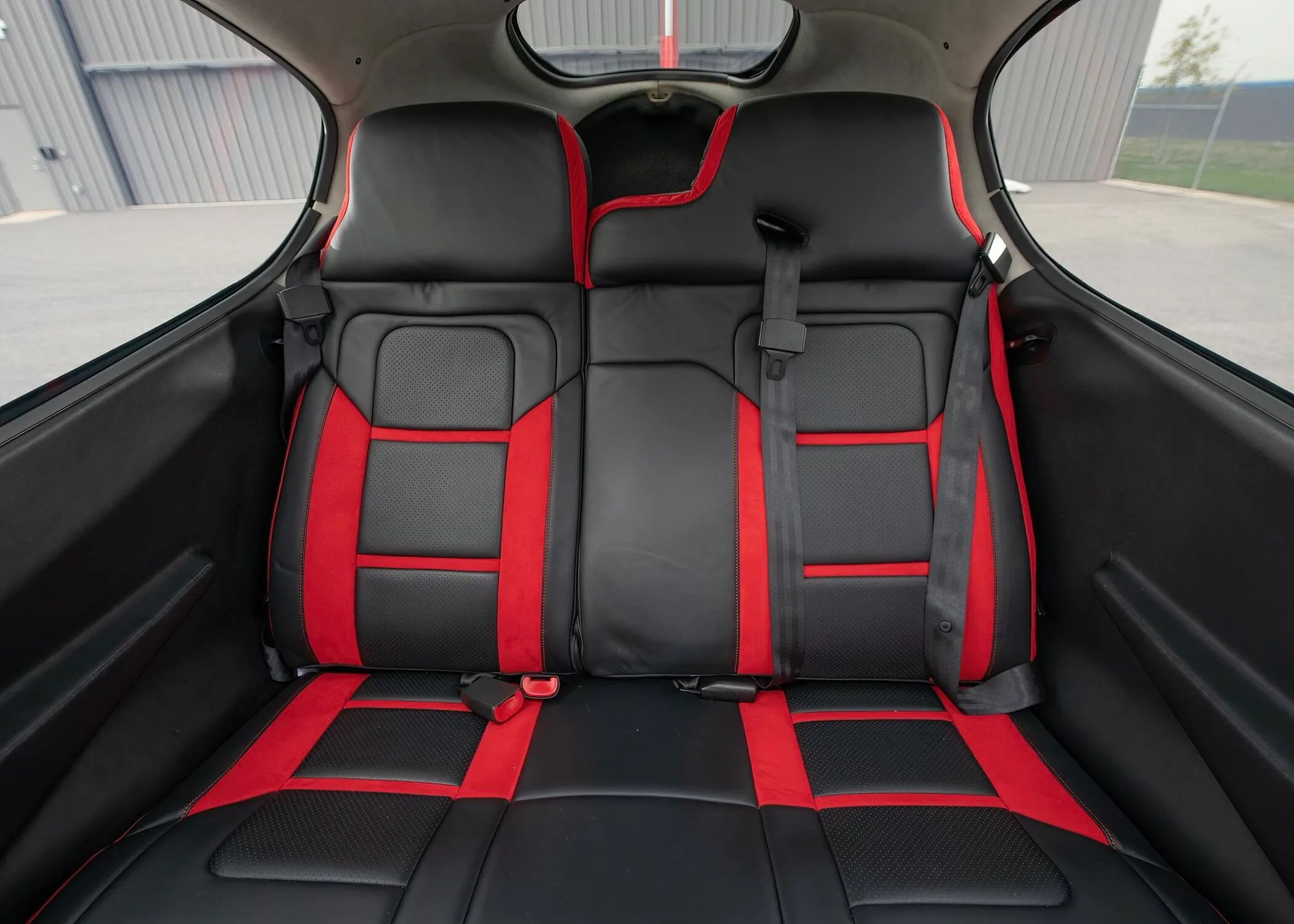 Cabin interior of a 2020 Cirrus SR22-G6 TURBO.