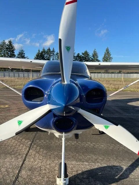 Exterior view of a 2020 TECNAM P2010 MKII, F-HEDU.