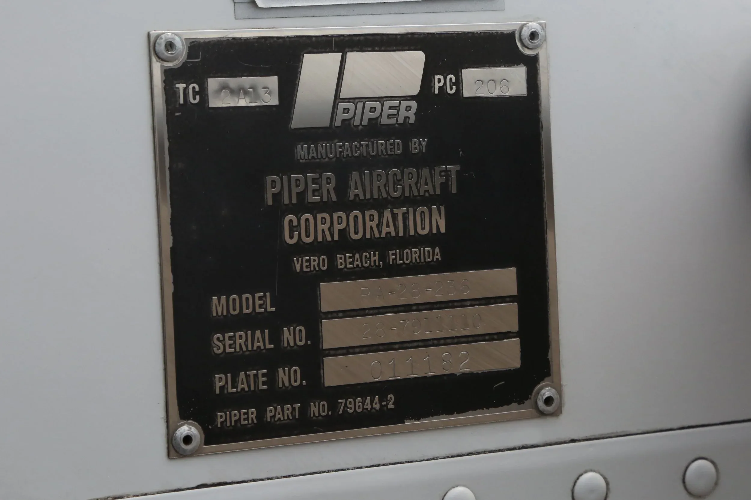 Avionics suite of a 1979 Piper DAKOTA PA-28-236.