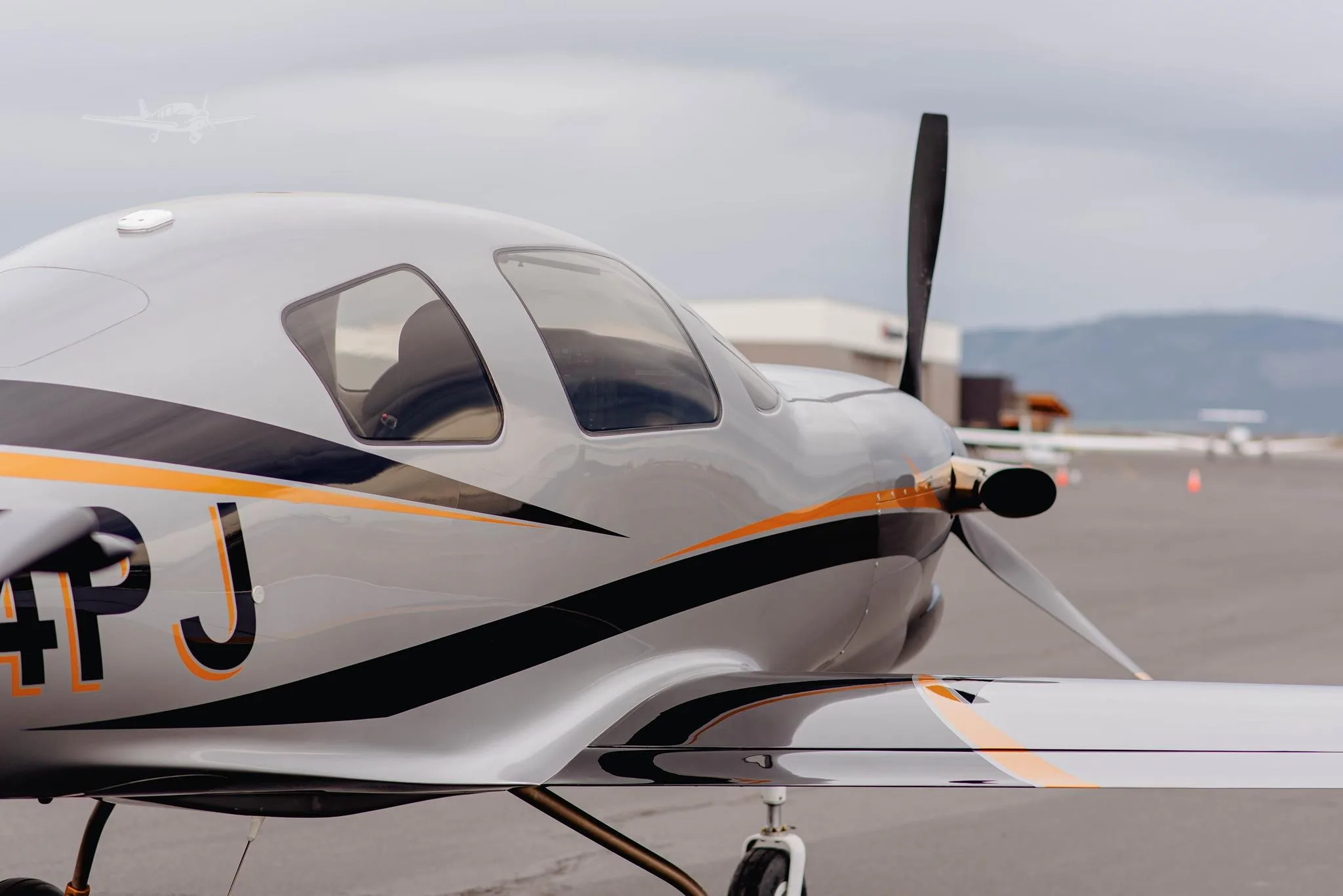 Exterior view of a 2003 LANCAIR IV-PT, N104PJ.