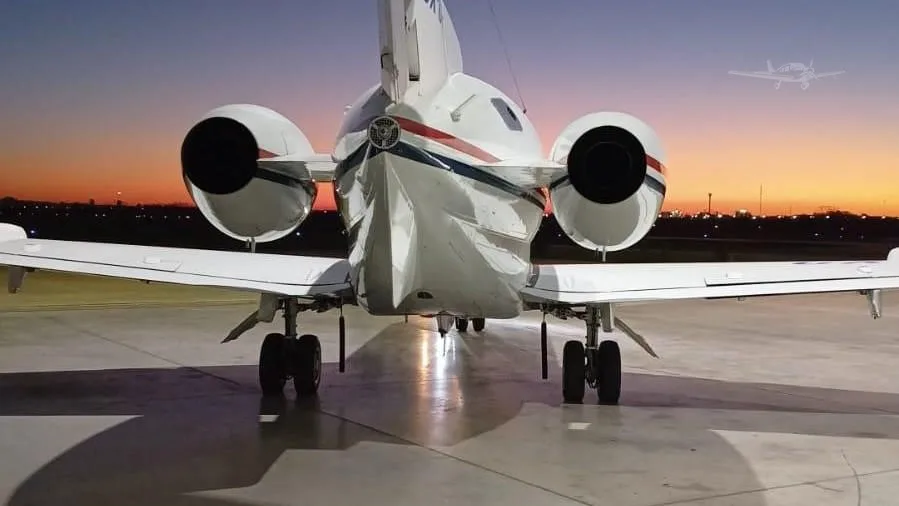 Exterior view of a 1979 HAWKER 700A, CX-CIB.