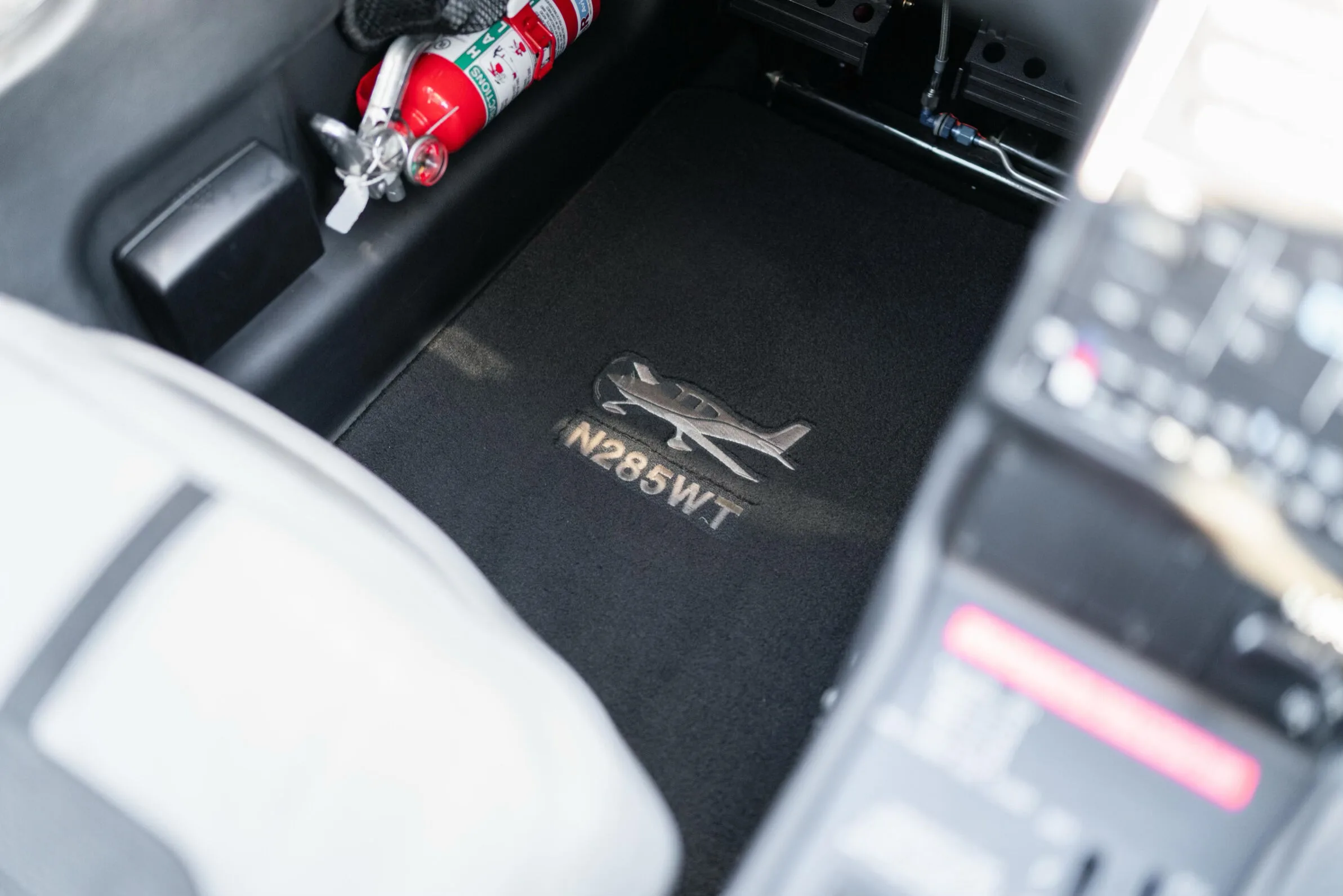 Exterior view of a 2019 Cirrus SR22-G6 GTS, N285WT.