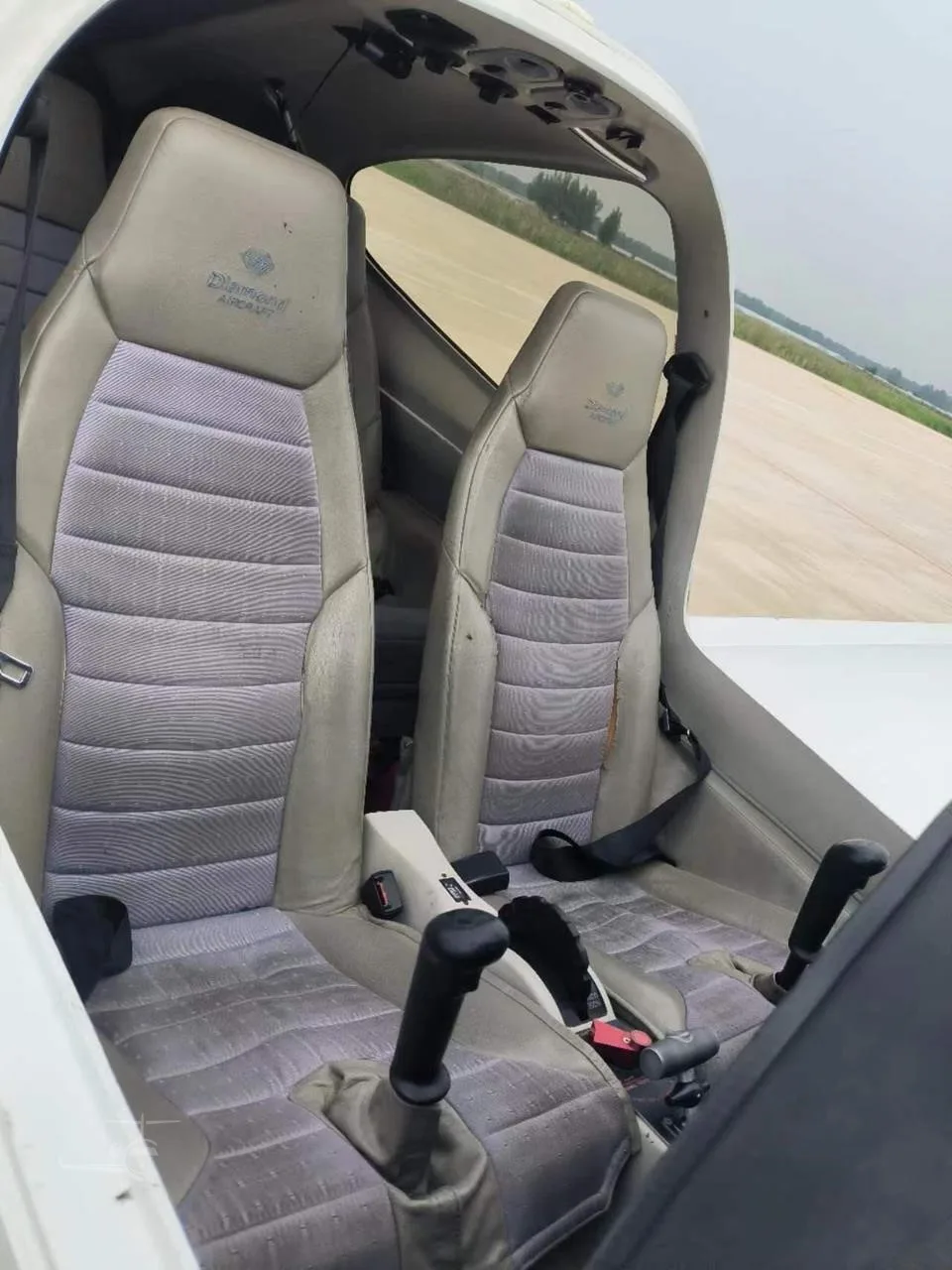 B-10QQ - 2017 Diamond DA40 D