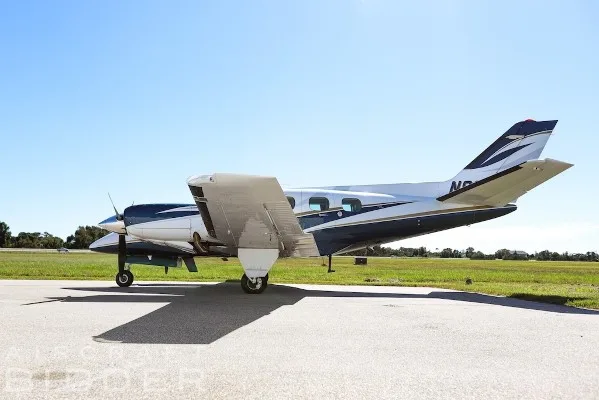 Exterior view of a 1974 Beech Duke B 60.