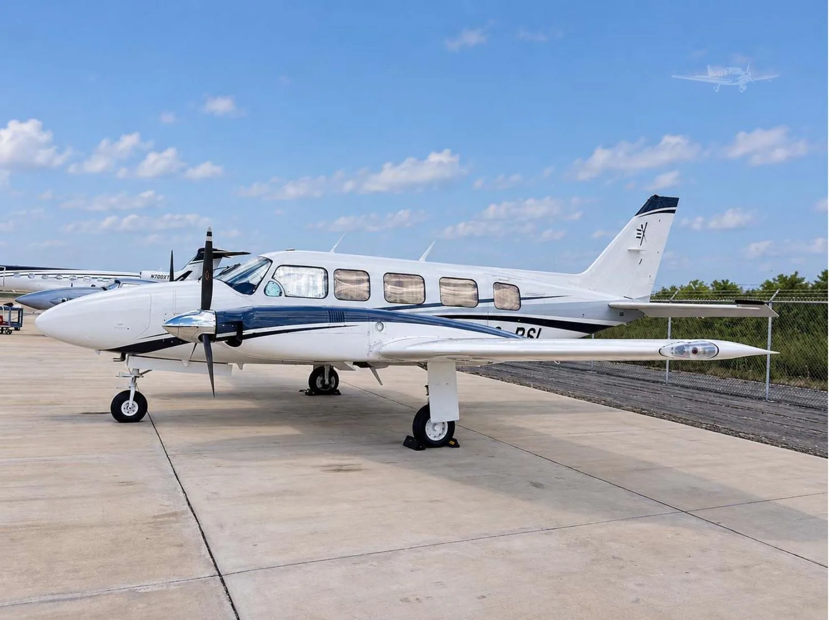 Exterior view of a 1979 PIPER NAVAJO CHIEFTAIN, C6-BSL.