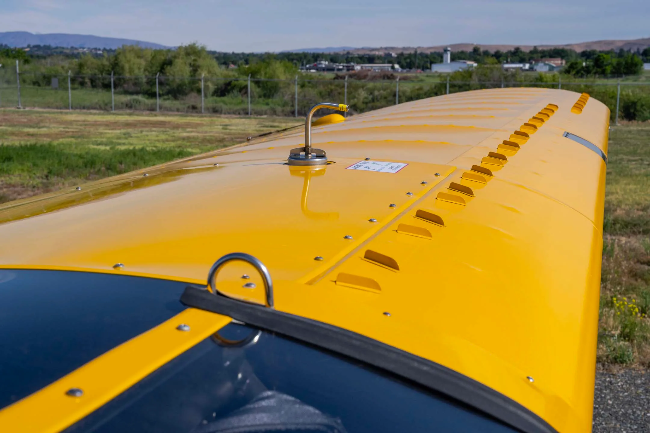 Engine detail of a 2019 CubCrafters EX-3 on Clamar Amphib Floats - CubCrafters.
