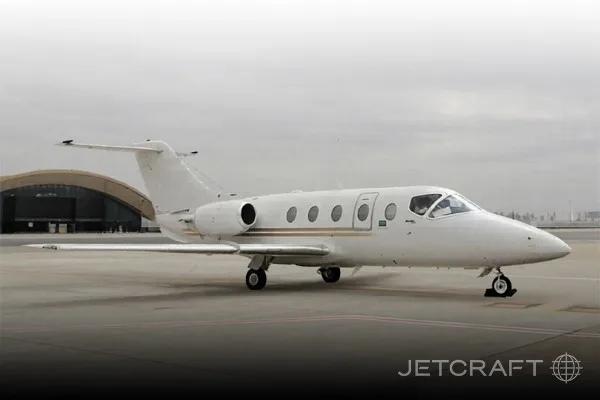 Exterior view of a 2009 Hawker 400XP.