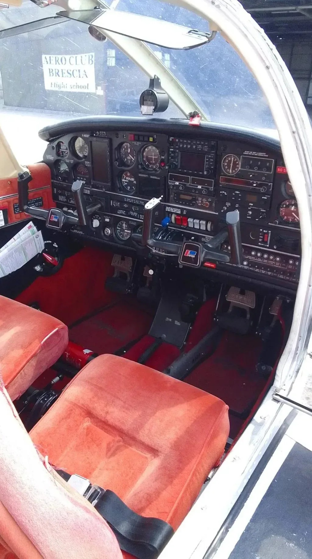 Cockpit and instrument panel of a 1979 Piper Arrow IV.