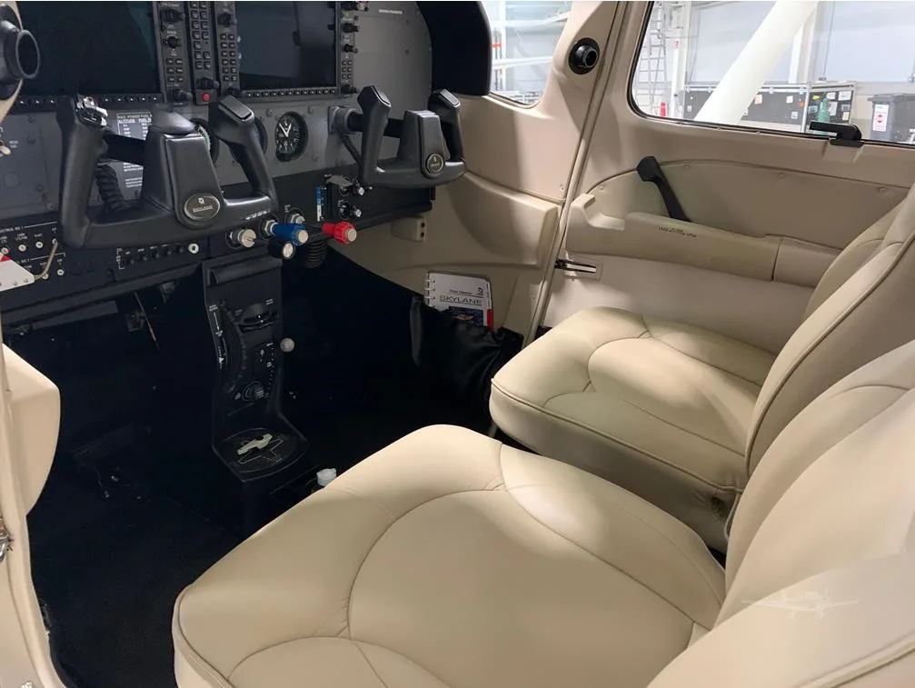 Cabin interior of a 2020 CESSNA 182T SKYLANE.