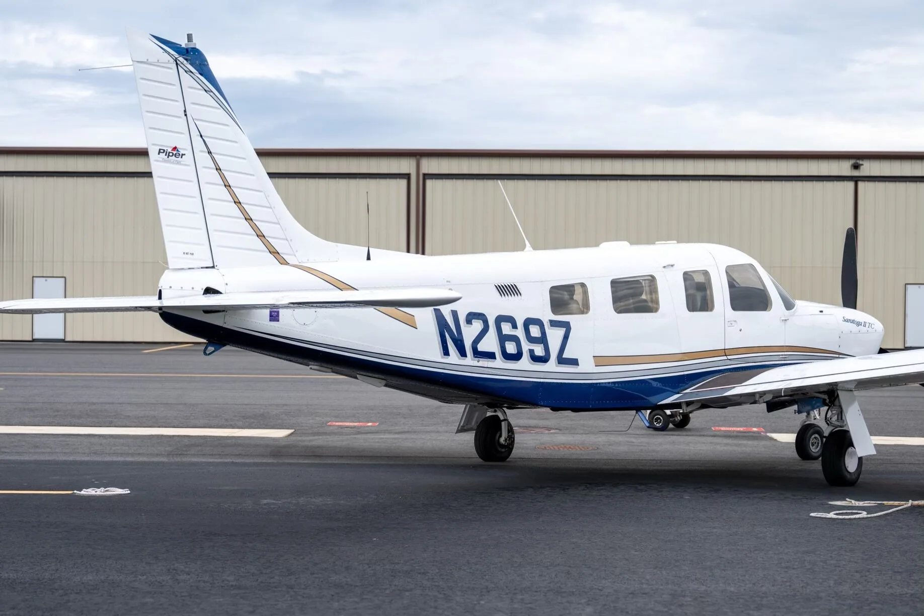 Cabin interior of a 2006 Piper Saratoga II HP.