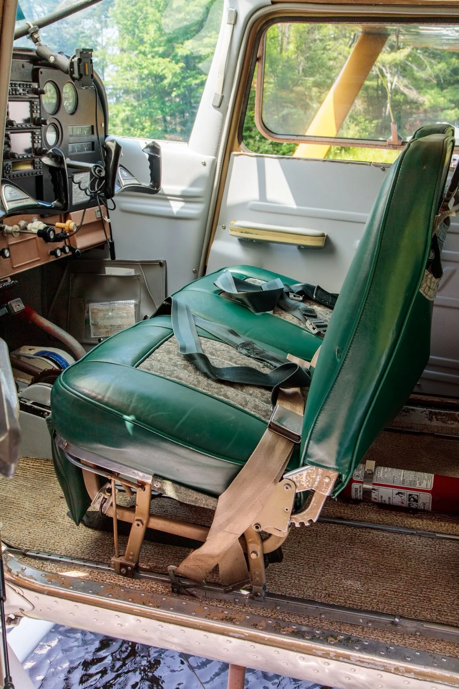 Cabin interior of a 1969 Cessna Skywagon 180.