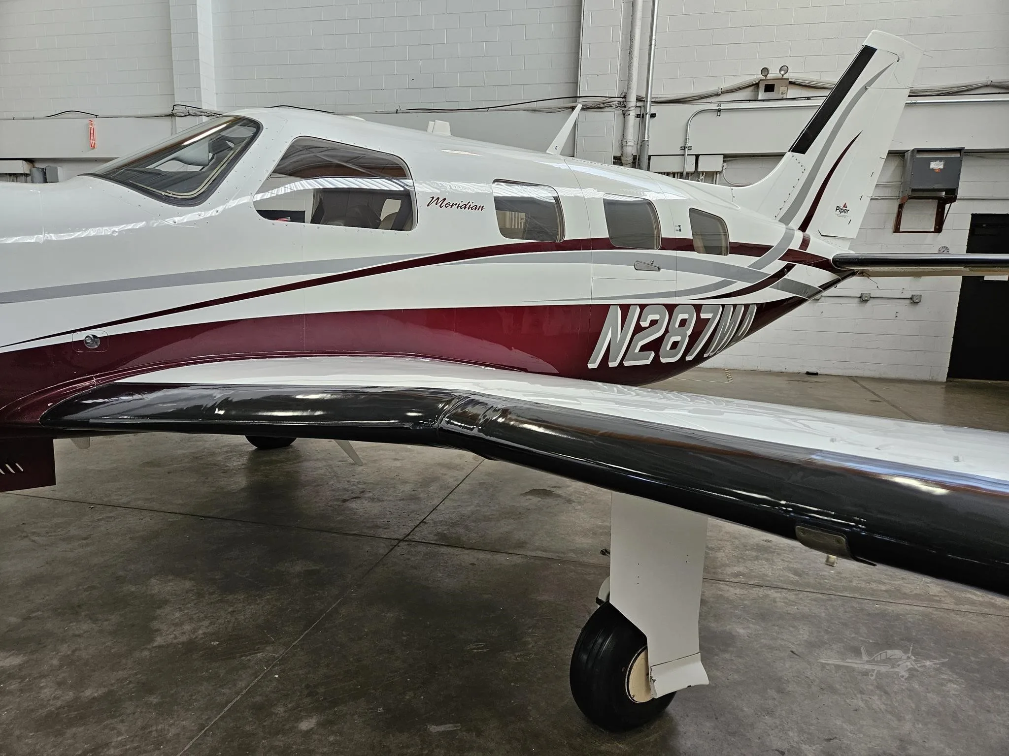 Exterior view of a 2007 PIPER MERIDIAN, N287MA.