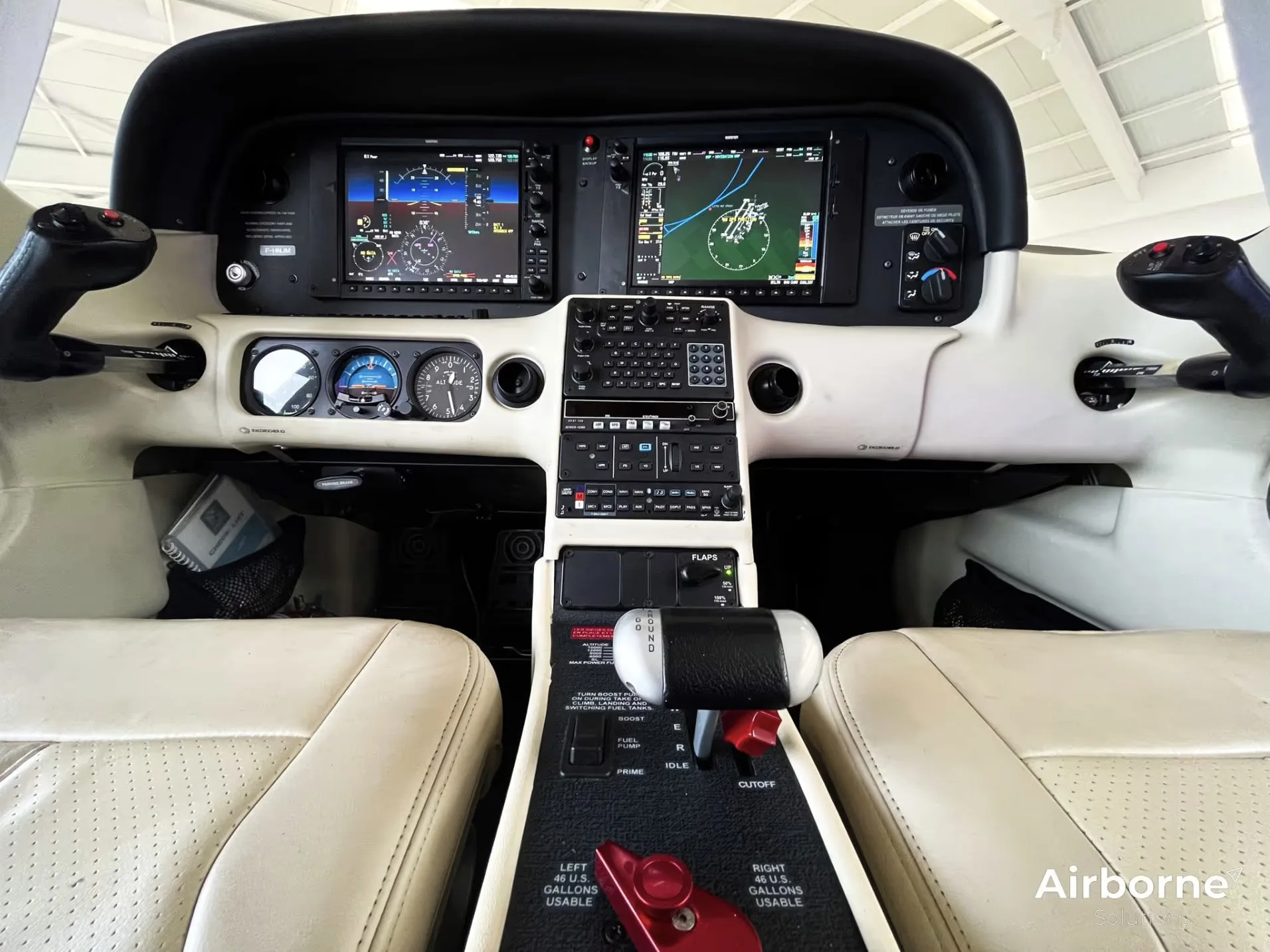 Avionics suite of a 2016 Cirrus SR22T G5.