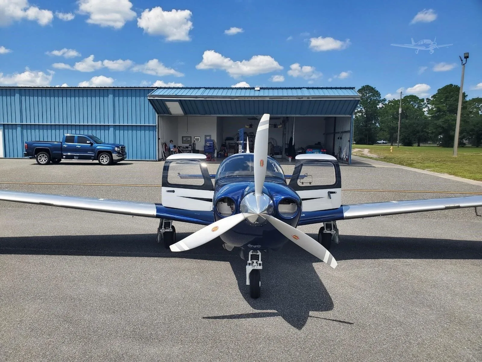 Exterior view of a 2019 MOONEY ACCLAIM ULTRA, N218TA.