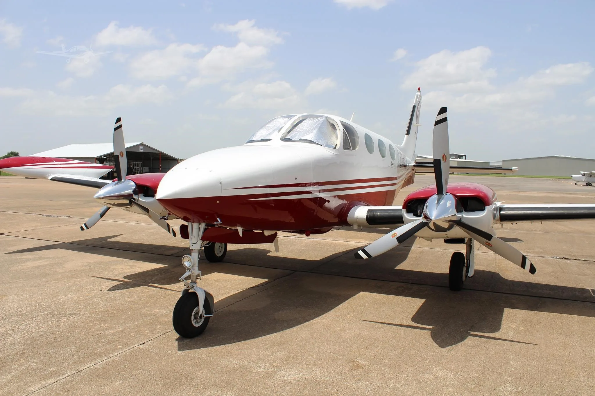 Exterior view of a 1982 CESSNA 340A, N340CT.