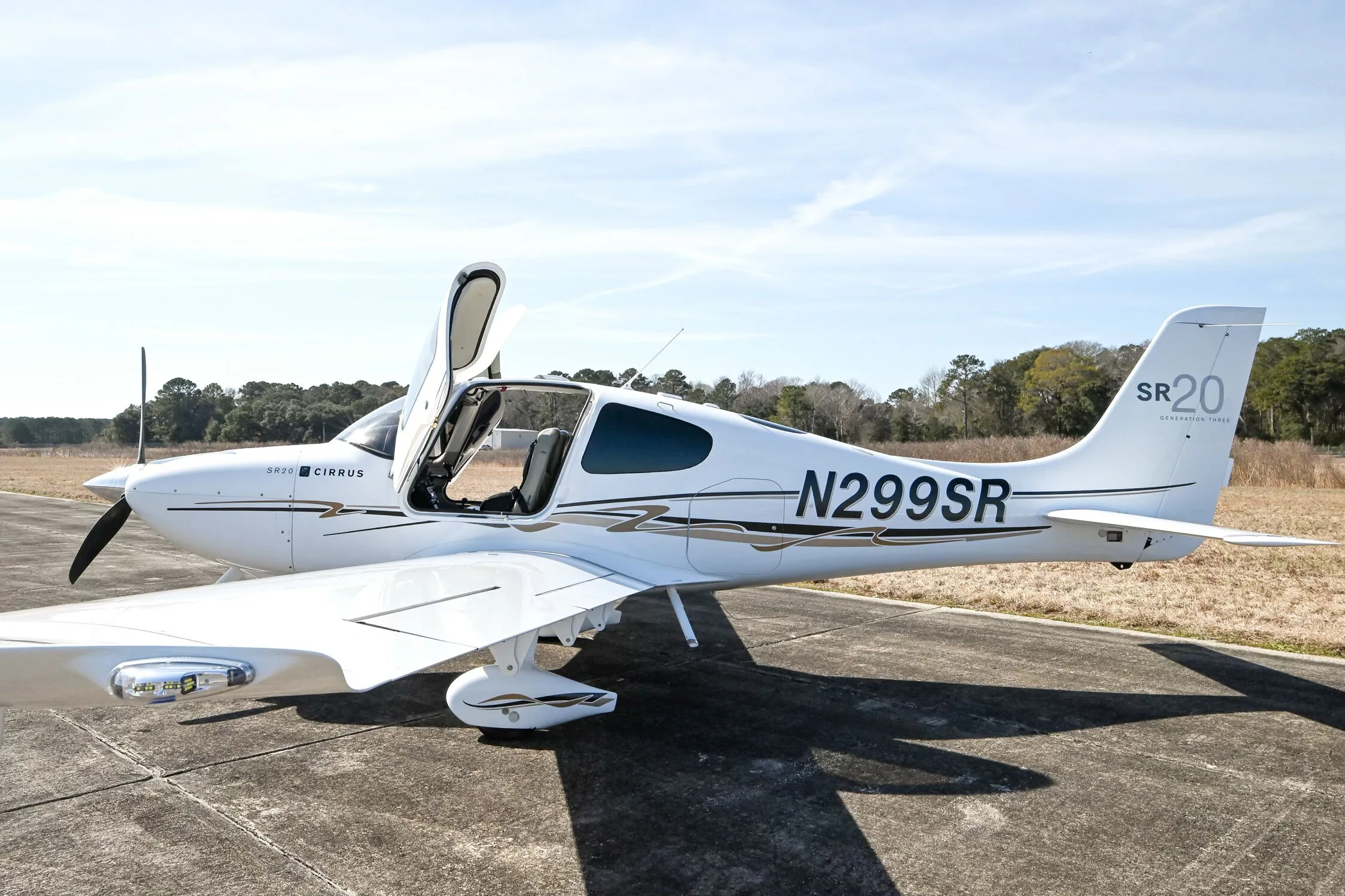 Cabin interior of a 2007 Cirrus SR20-G3.