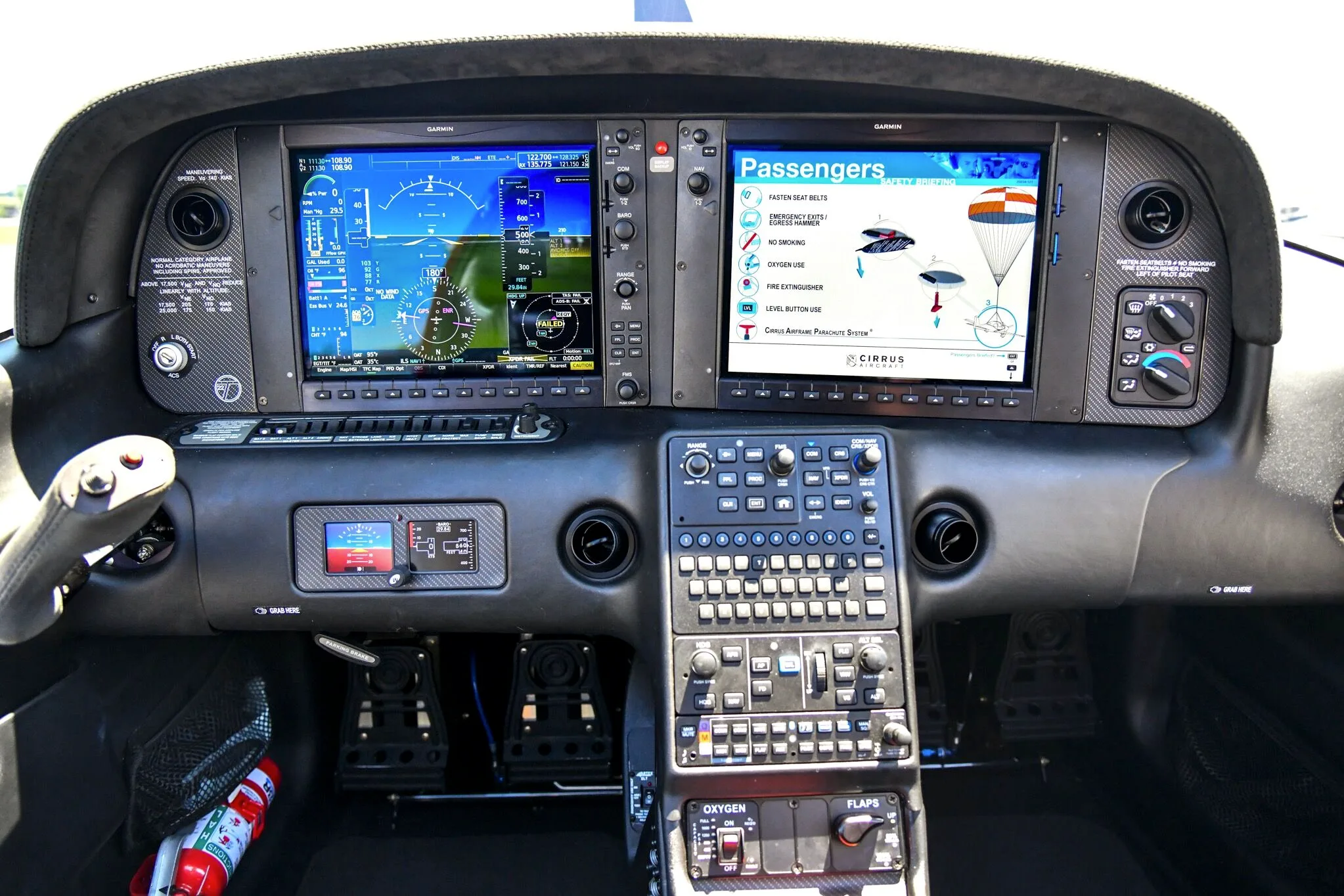 Avionics suite of a 2021 Cirrus SR22-G6 TURBO.