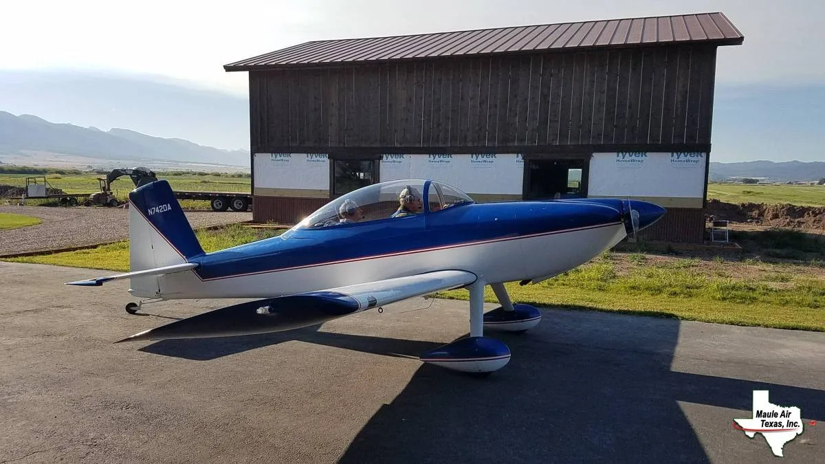 Exterior view of a 2005 Vans, RV-8.