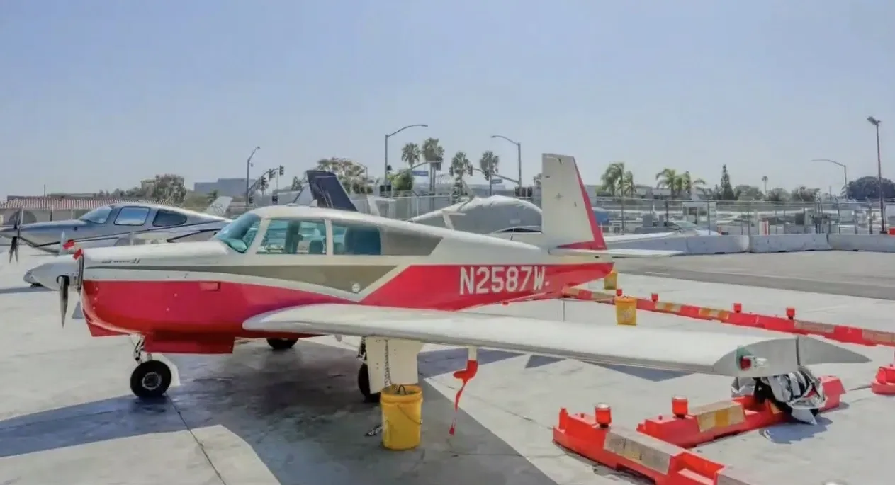 1966 Mooney M20C Mark 21