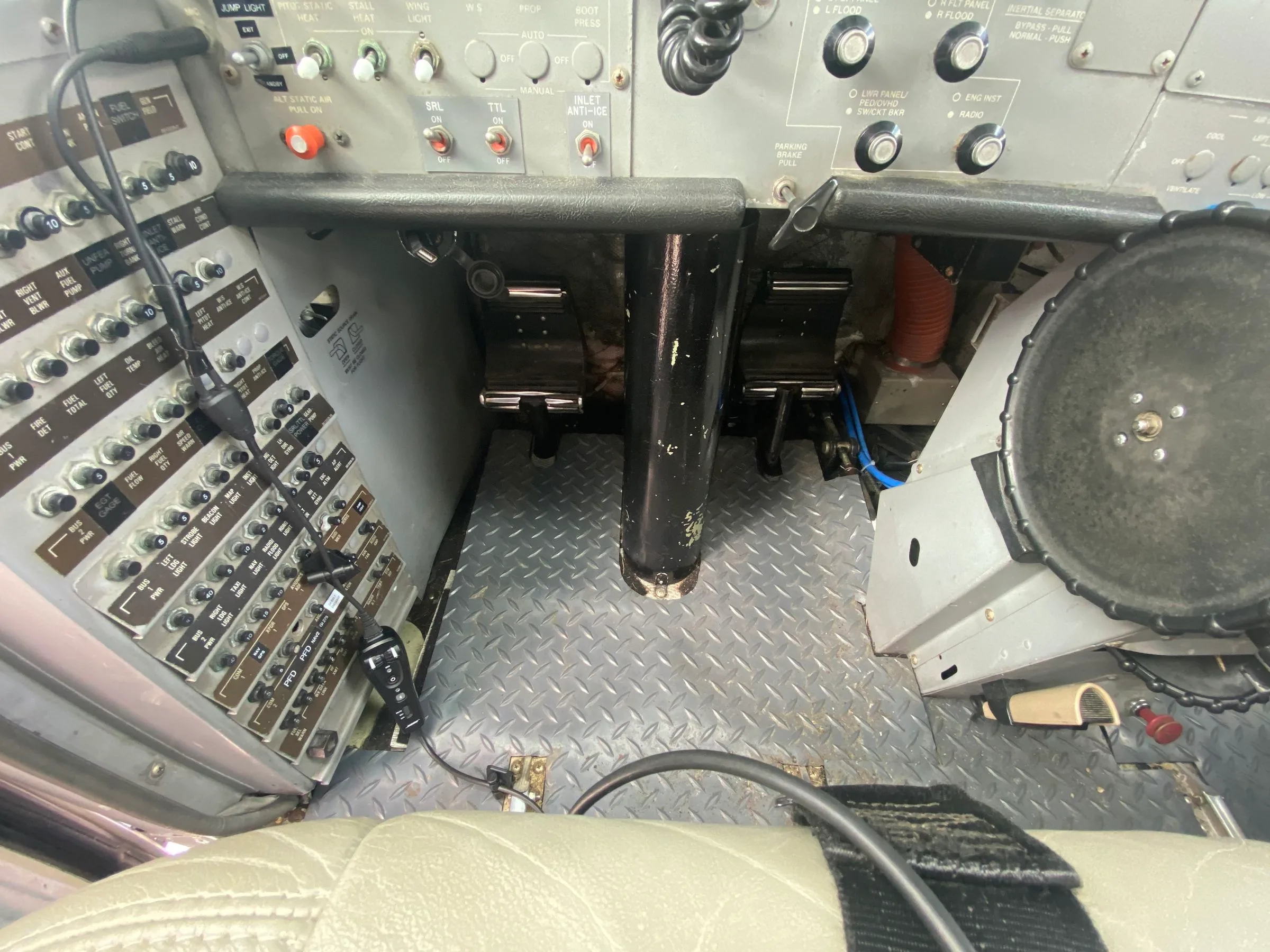 Cockpit and instrument panel of a 2002 Cessna 208 Supervan 900.