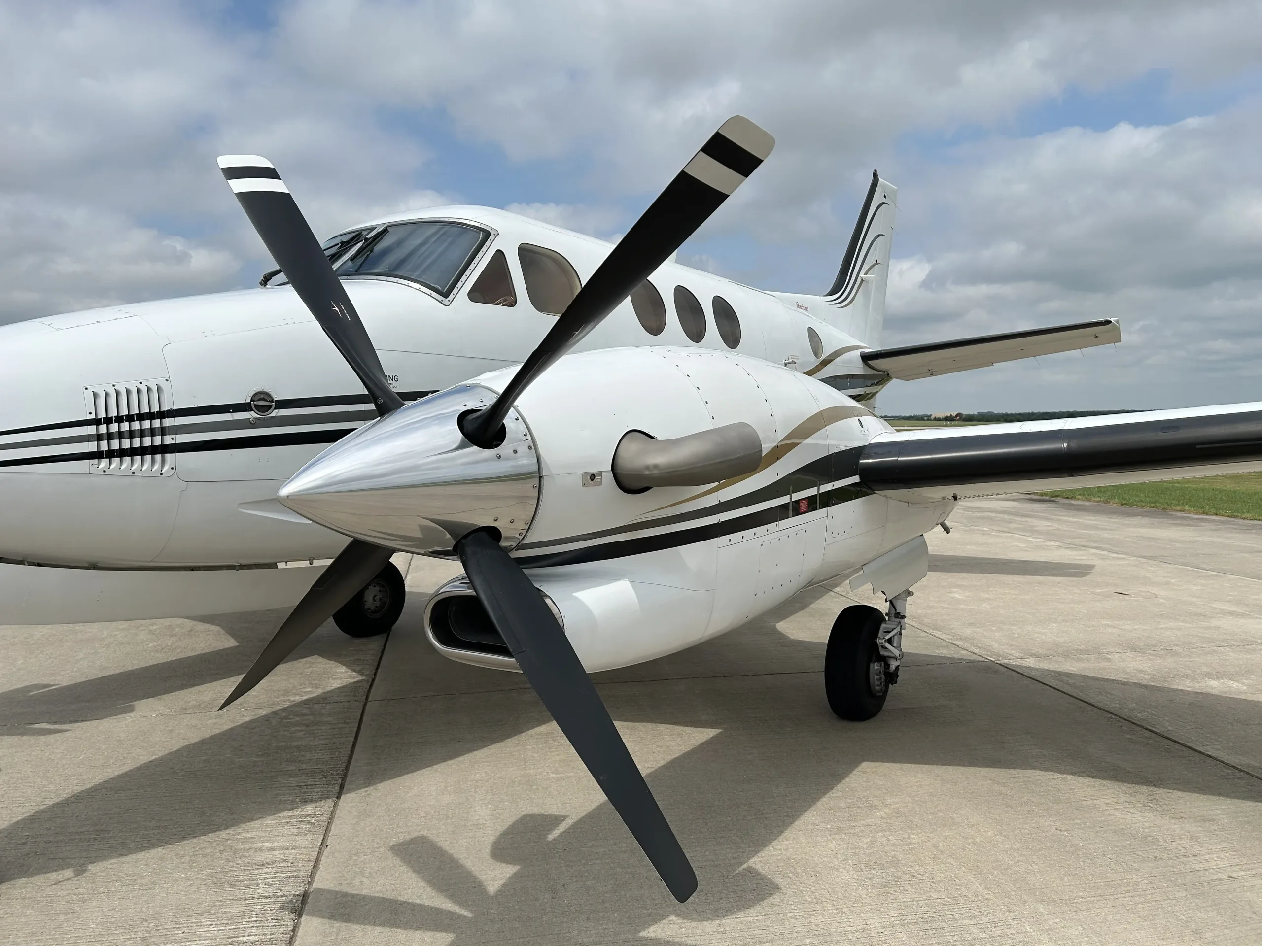 Cabin interior of a 1995 Beechcraft King Air.
