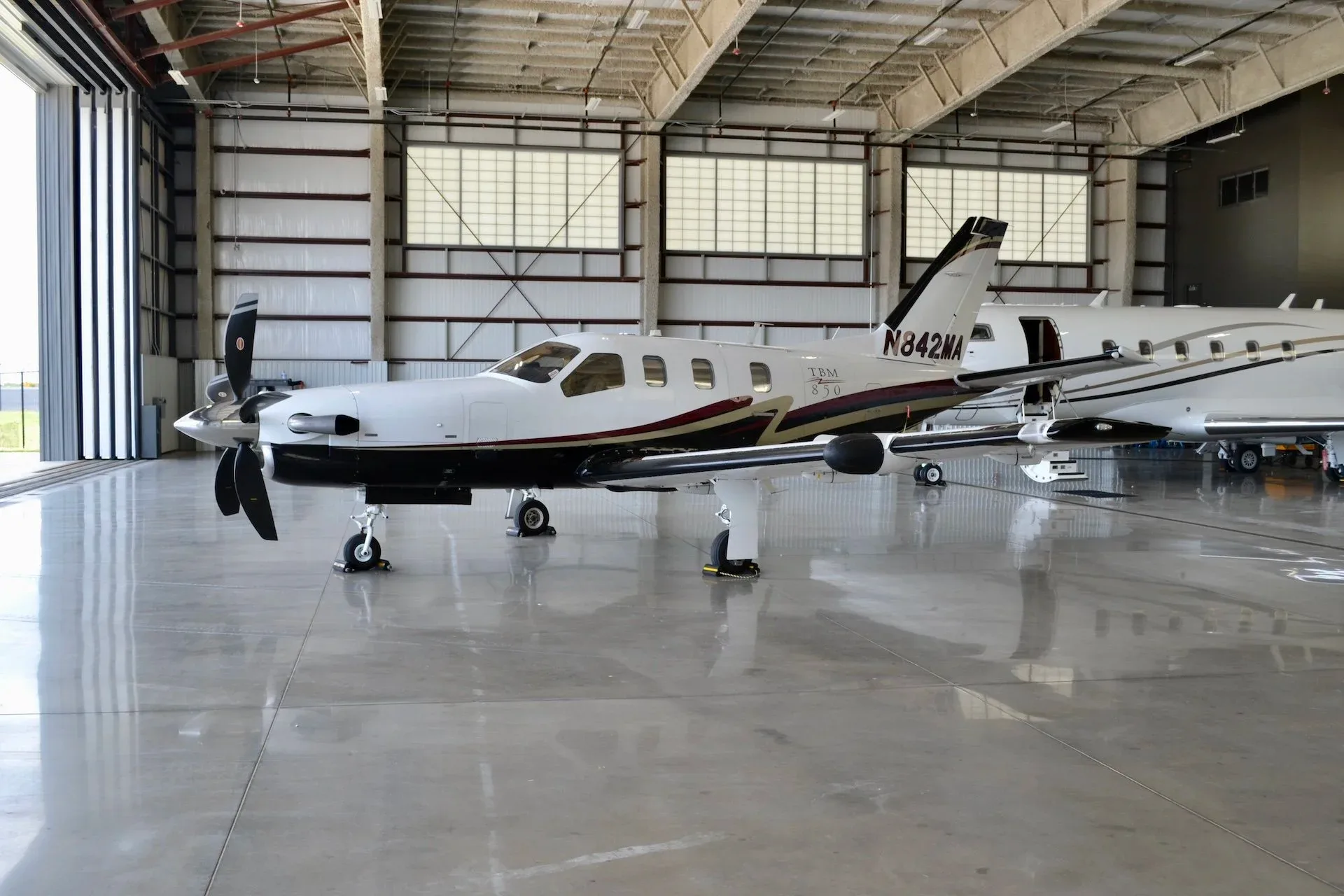 Exterior view of a 2007 Socata TBM 850 — Carolina Jet.
